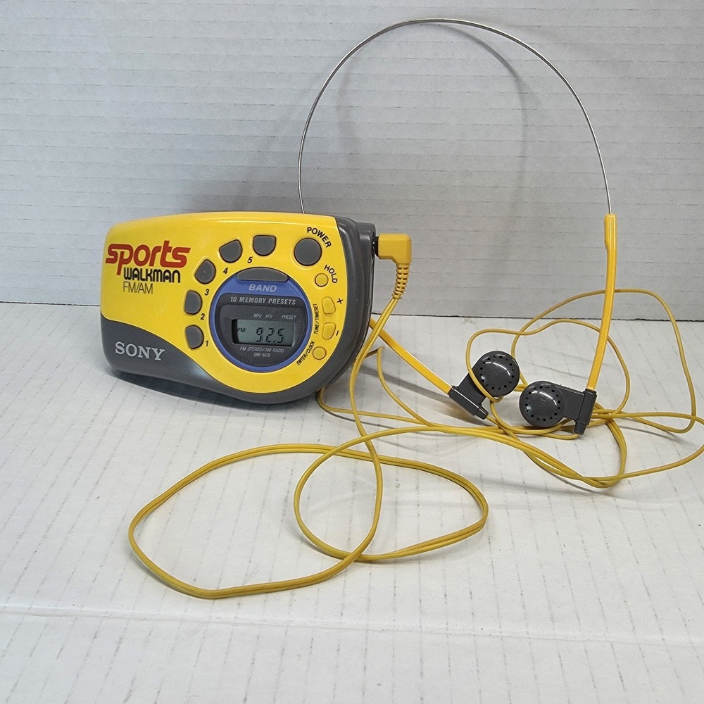Vintage Sony Sports Walkman FM/AM Radio SRF-M78 w/ MDR-W10 Yellow Headphones‎